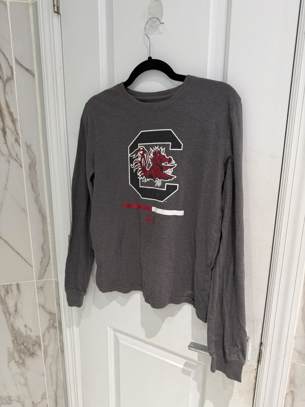 Under Armour Boy NCAA South Carolina Gamecocks Heat Gear Long Sleeve T-Shirt YXL